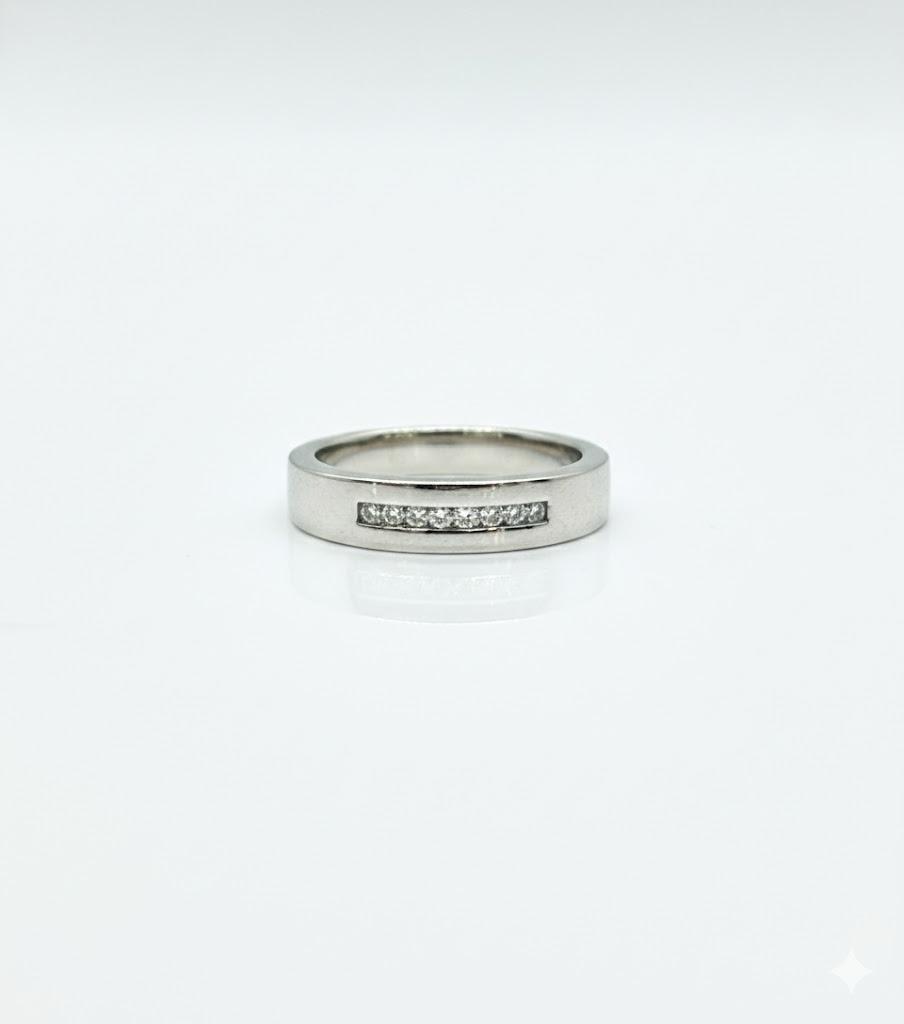 DIAMOND LADY RING