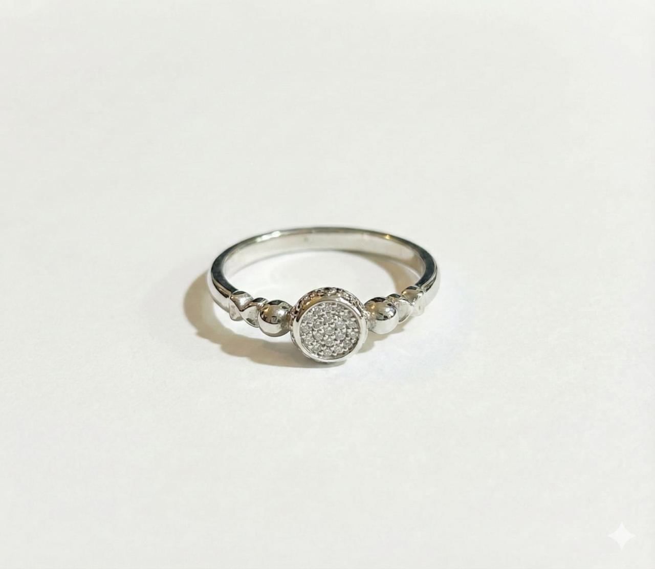 DIAMOND LADY RING